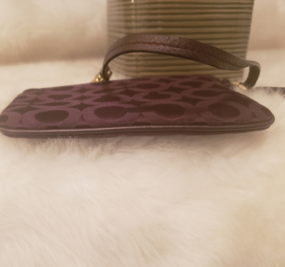 Coach Burgundy Signature Wristlet - Picture 15 of 16